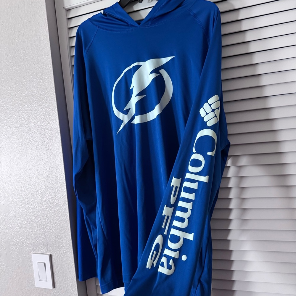 Tampa Bay Lightning Columbia Omni-Shade PFG Pullover Hoodie